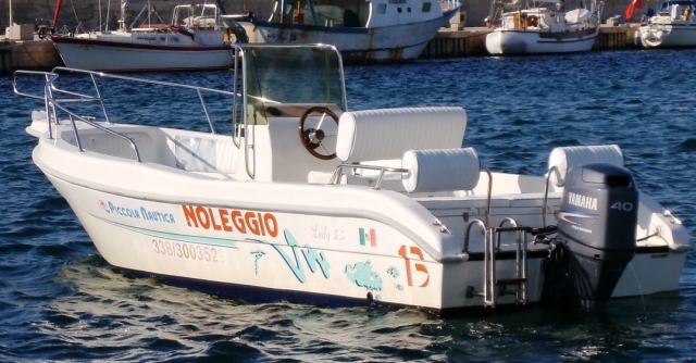  lady-5-piccola-nautica-noleggio-barche. 5 40hp 6posusted.jpg 